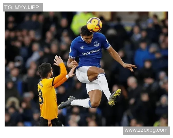 狼队与埃弗顿队激战正酣谁能在英超赛场上笑到最后