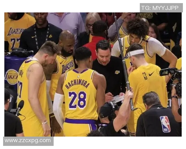 湖人对阵狼队精彩比赛完整视频回顾与分析